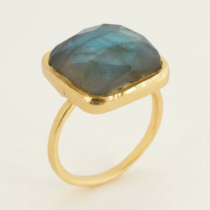 Gold vermeil ring with faceted cushion labradorite stone, blue-gray flash in bezel