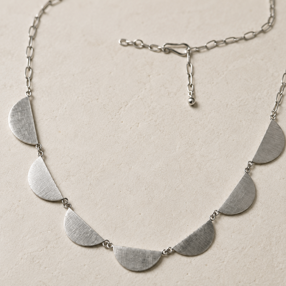 Silver scalloped disc chain necklace with lobster clasp